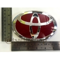 logo ตราโตโยต้า พื้นแดง Toyota red Size:8.9x13.5CM